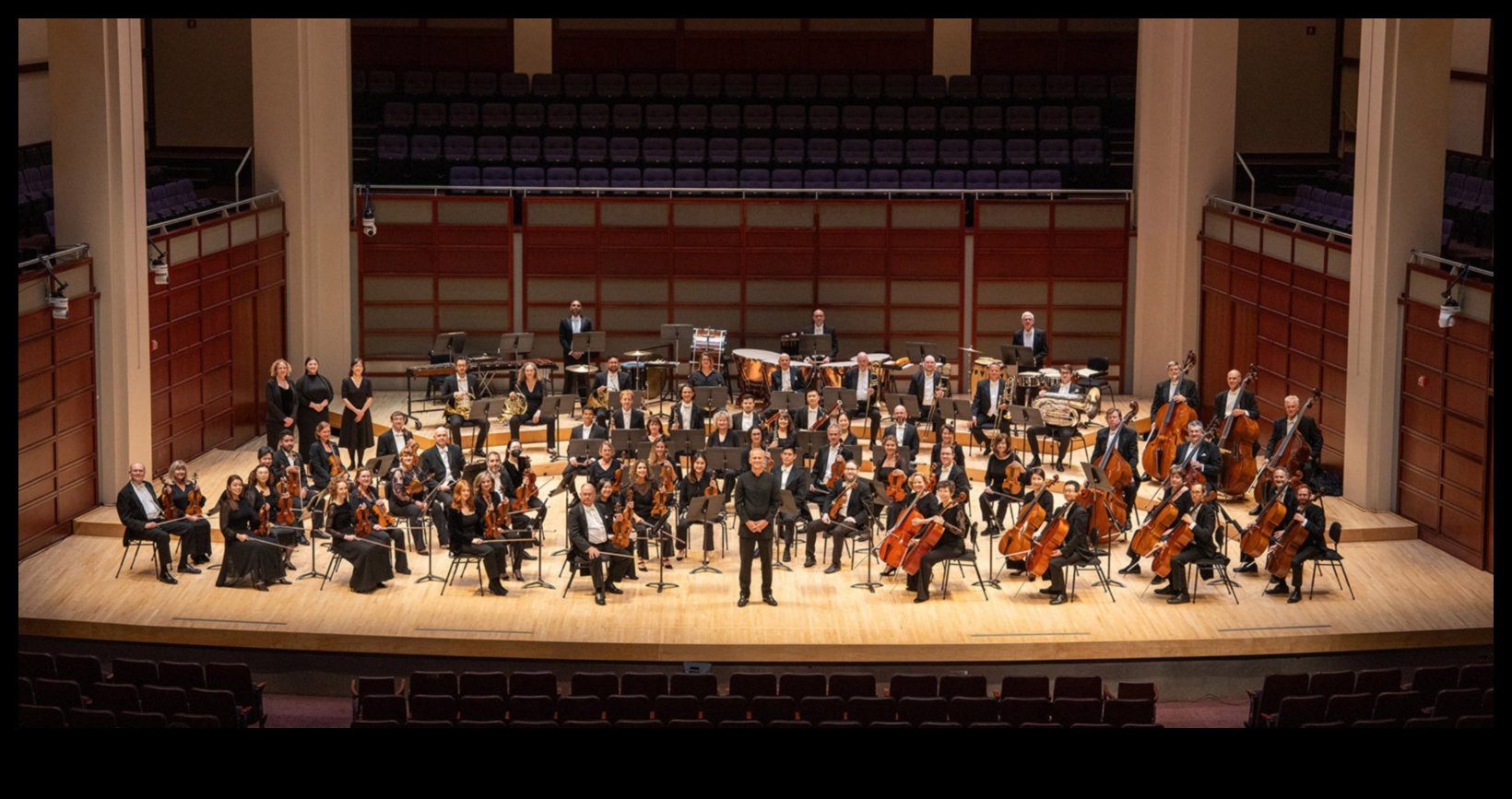 السيمفونية التعليمية: تنسيق العناصر في التصميم والموارد