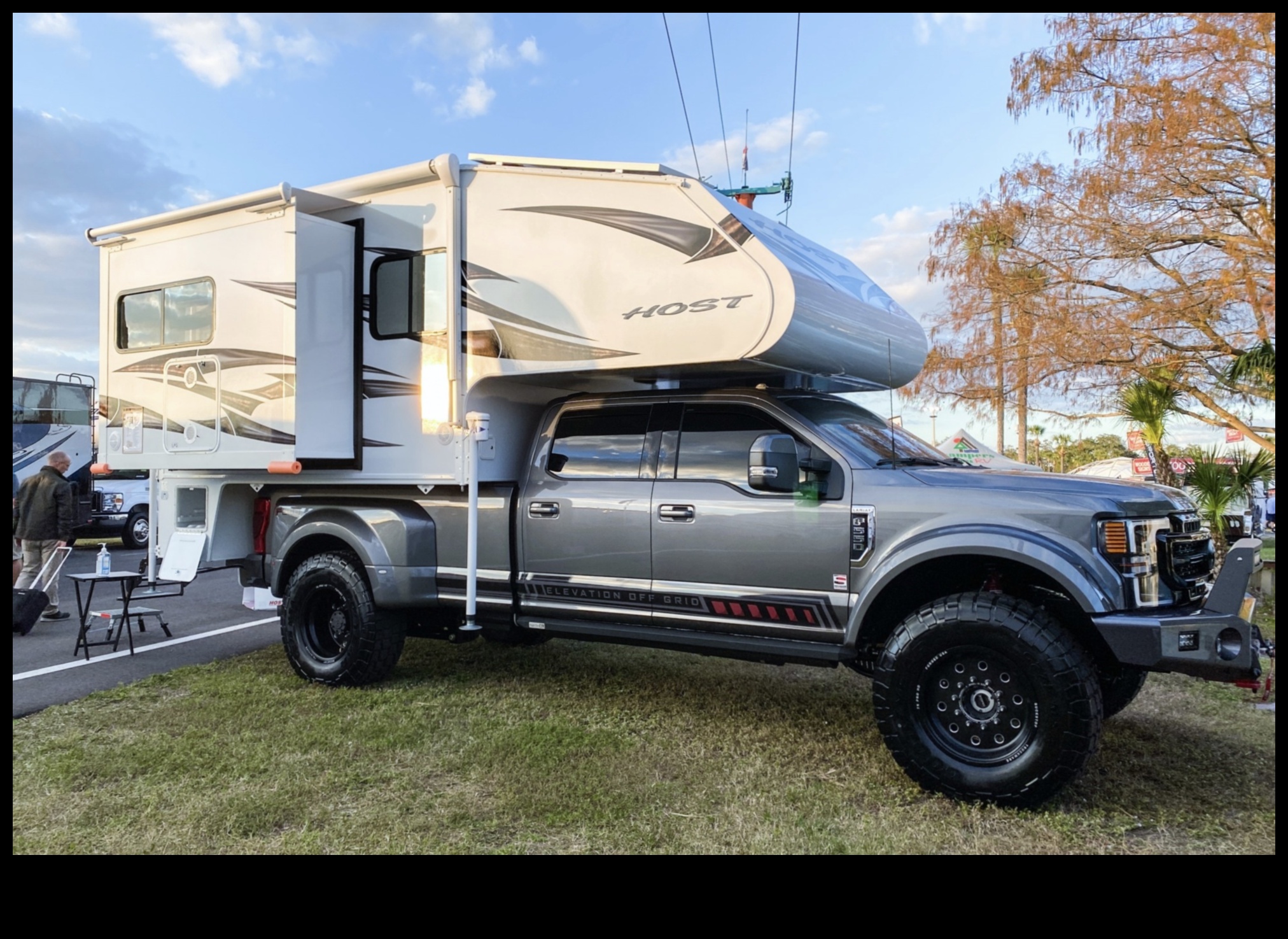 الحمولات القوية: فحص قدرات الشاحنات على حمل الحمولة