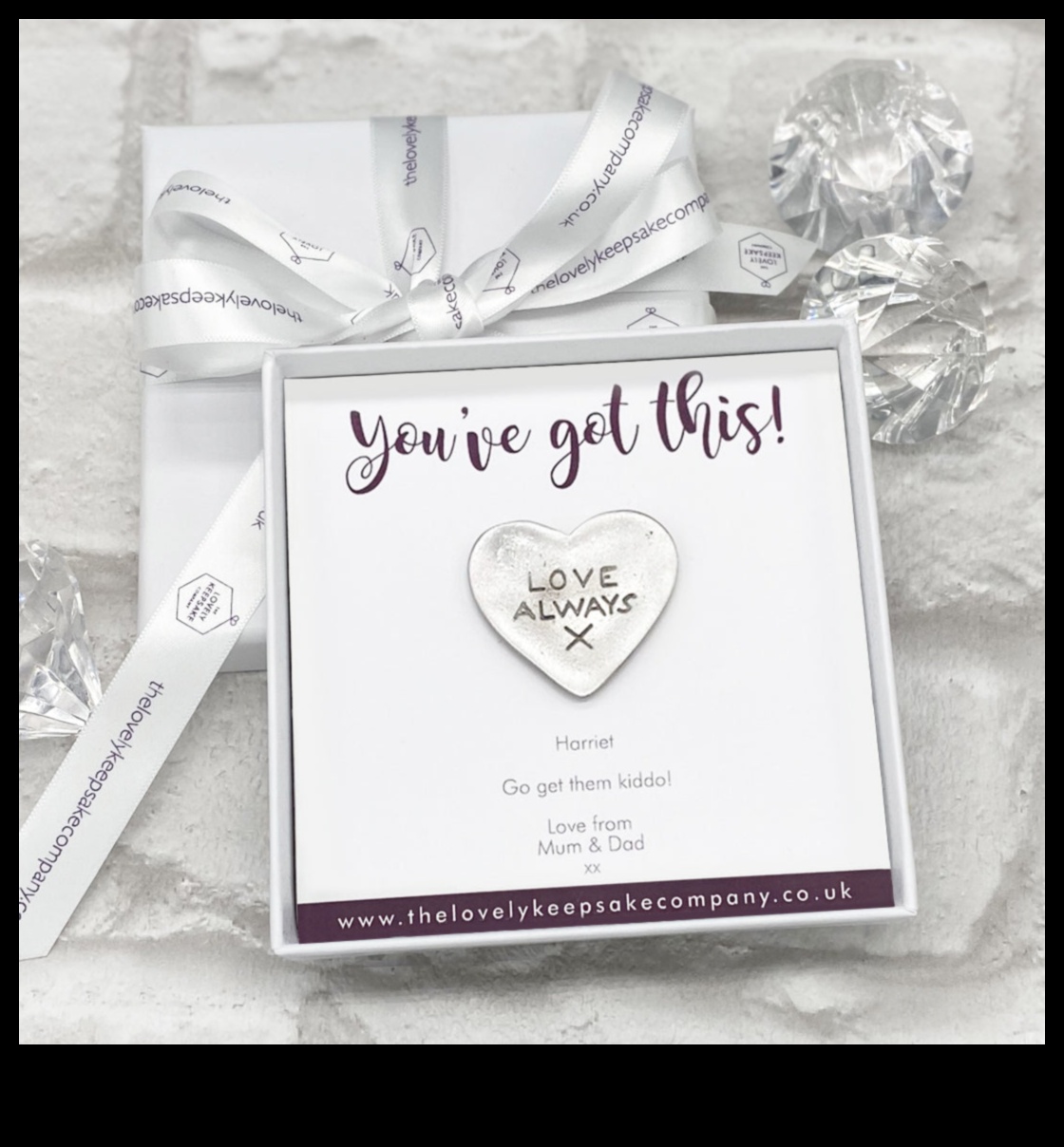 الرموز المدروسة: مفاهيم الهدايا الخاصة مع القلب