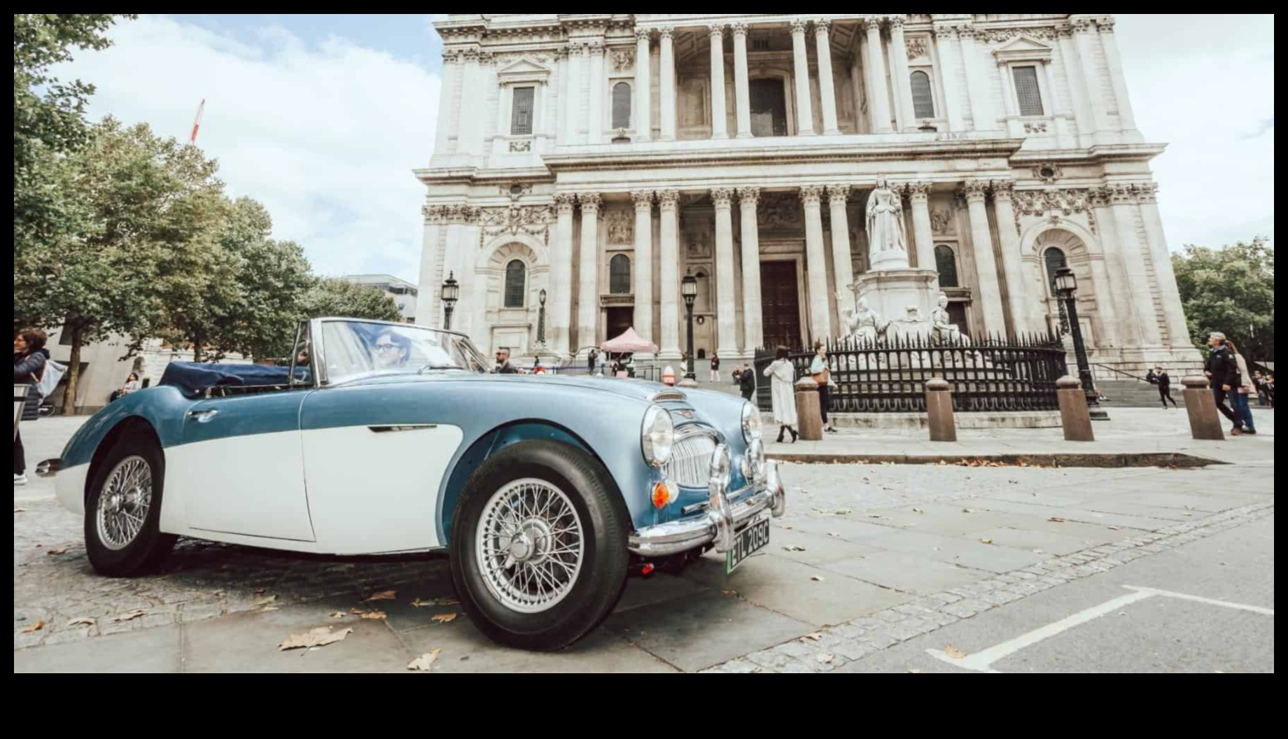 الكلاسيكيات الكهربائية: إحياء السيارات الكهربائية القديمة والاحتفال بها