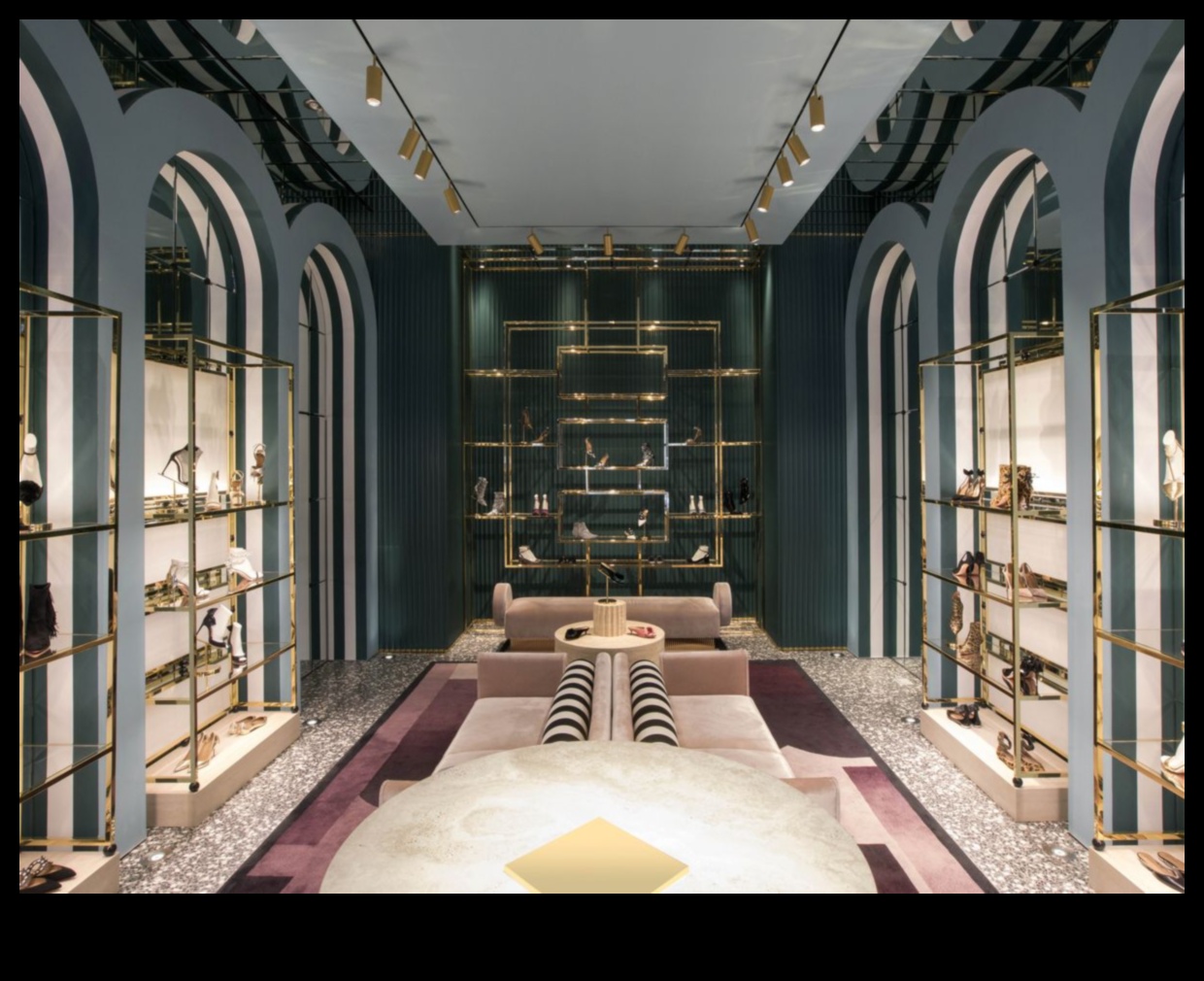 الأزياء الراقية والراحة: الغوص العميق في الموضة والجماليات الداخلية